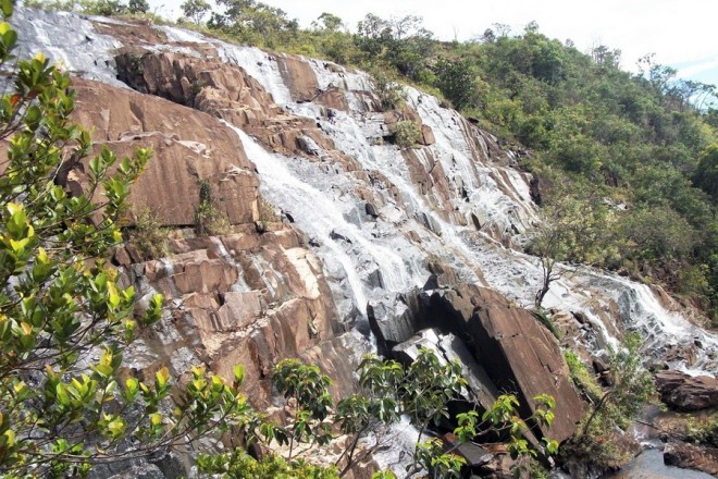 The urubú-rei waterfalls